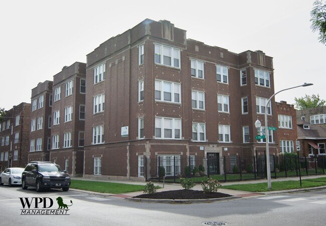 1649 W 78th St unit GW, Chicago, IL 60620 - photo 6