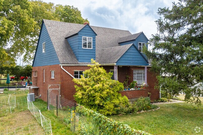 Cape Cod houses are popular in South Franklinton.