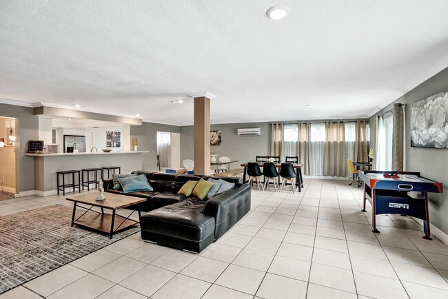 5415 Harrison St unit ID1037649P, Hollywood, FL 33021 - photo 2