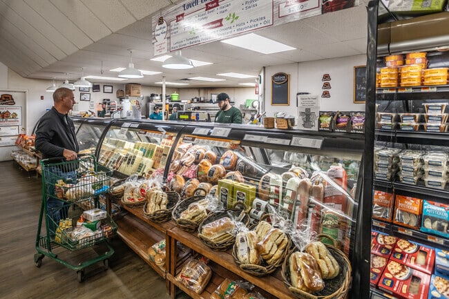 Lovell Lake Village Market is an essential stop for locals, offering a carefully curated selection of everything from fresh produce and premium meats to craft wines and beers.