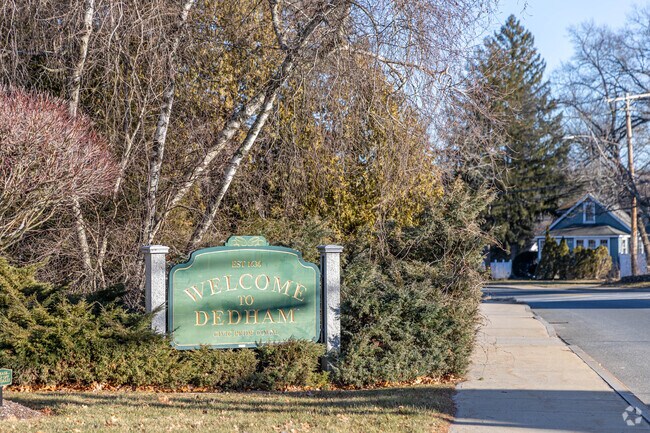 Dedham Village makes up the city of Dedham in Massachusetts.