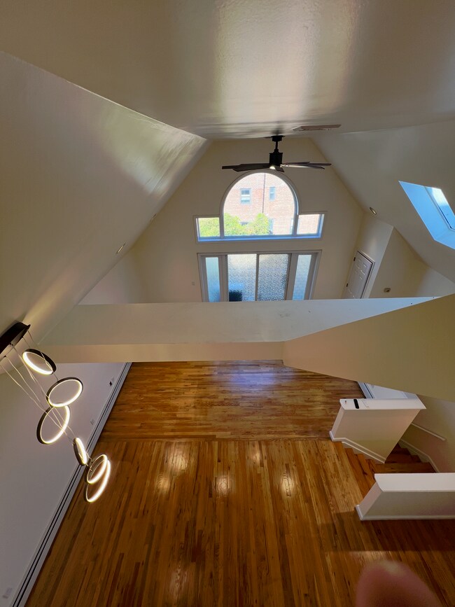 25016 41st Rd unit 2, Little Neck, NY 11363 - photo 5