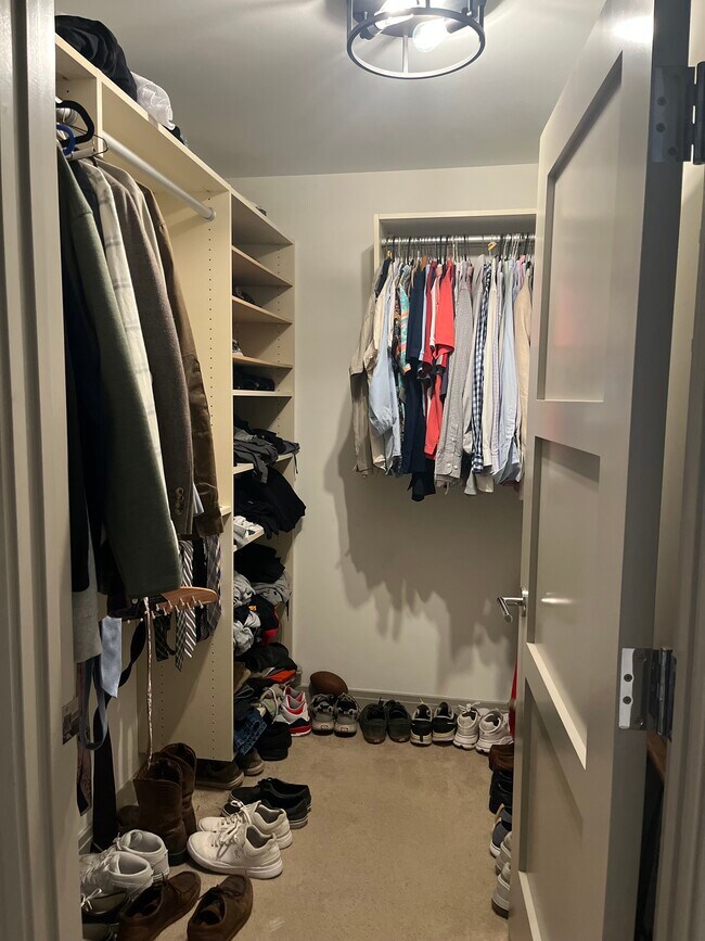 Midtown Crossing Buildings 3, 4, & 5 unit 5313, Omaha, NE 68131 - photo 6