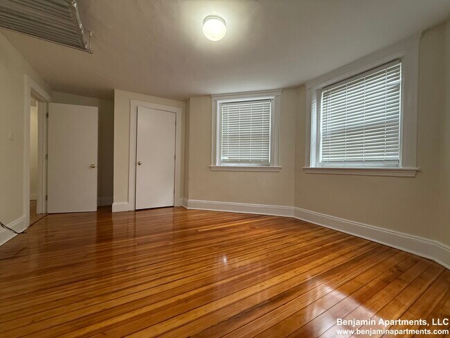 7 Mount Hood Rd unit B, Brighton, MA 02135 - photo 6