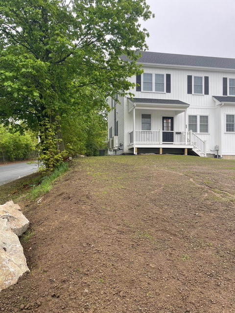 55 Mechanic St, Foxborough, MA 02035