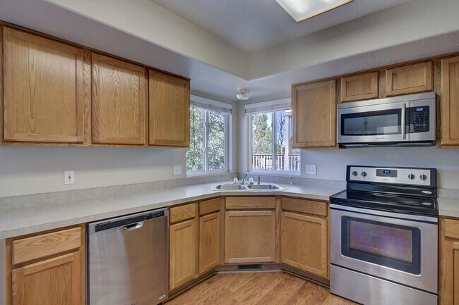 5812 Brennan Ave, Colorado Springs, CO 80923 - photo 6