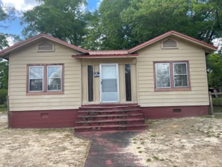 186 Washington Ave, Ozark, AL 36360