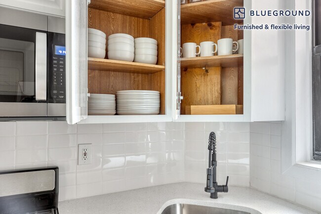 423 16th St unit FL3-ID928, New York, NY 11215 - photo 6