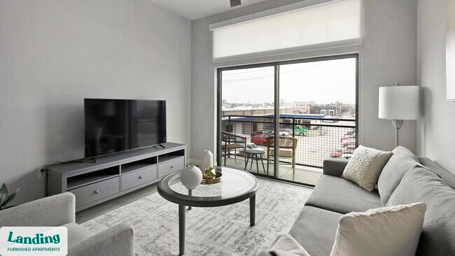 1215 Sawyer St unit 328, Houston, TX 77007 - photo 2