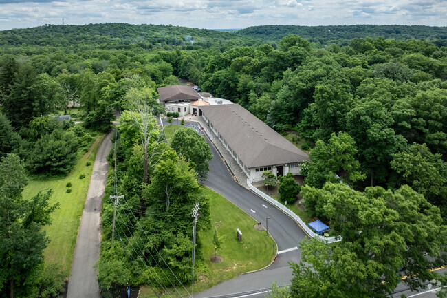 Warren's The Orchard Academy at Mountain Top School has 96 students in grades 3-11.