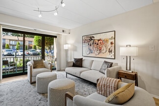 851 Red Lion Rd, Philadelphia, PA 19115