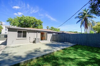 1556 NE 135th St Unit 2, North Miami, FL 33161