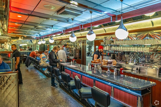 For great food and atmosphere check out On Parade Diner in Woodbury.