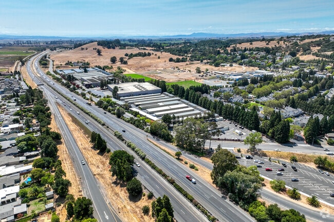 Highway 29 is in the east, leading to the rest of the Napa Valley in Coventry Manor.