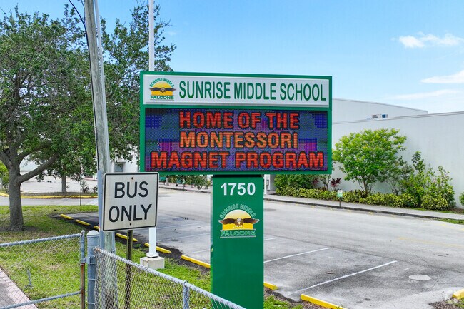 Welcome to Sunrise Middle School in Ft Lauderdale, FL.