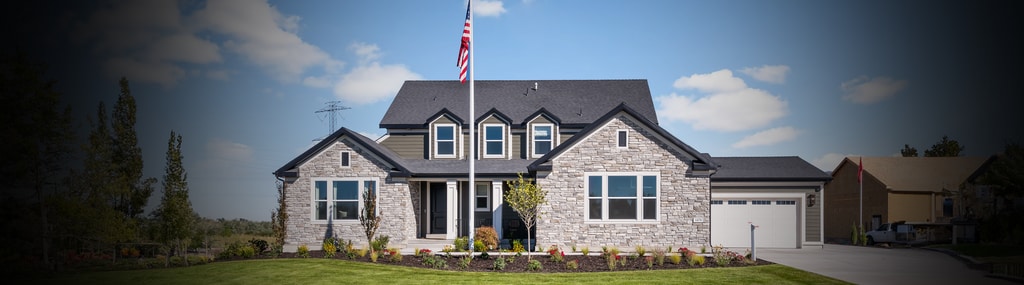 Hampton Traditional Home Design Banner