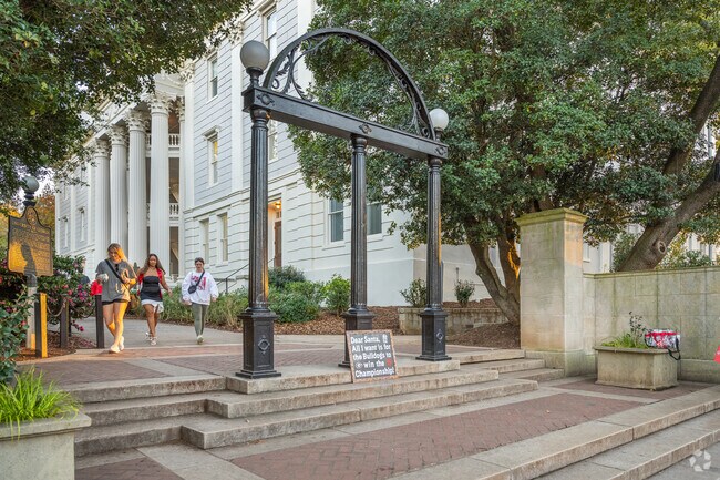 The University of Georgia is one of the top attractions in Athens just outside of Jennings Mill.