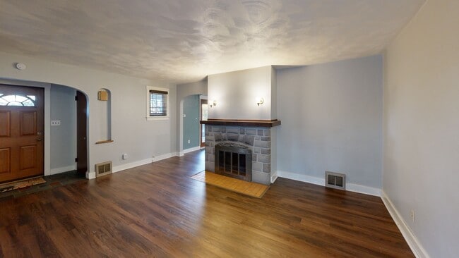 148 Longvue Dr, Pittsburgh, PA 15237 - photo 3