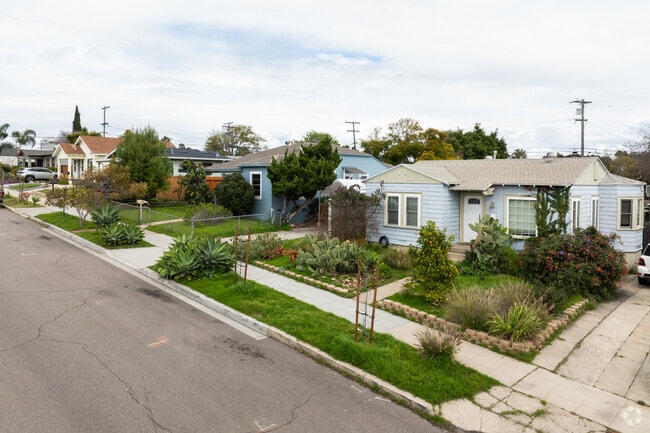 Some houses have large lots with beautiful yard in Cherokee Point.