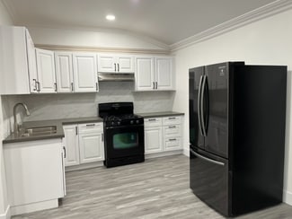 452 N Alexander St, San Fernando, CA 91340