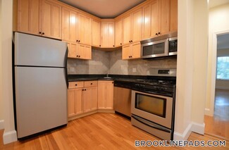 191 Winthrop Rd Unit 1, Brookline, MA 02445