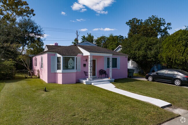 Colorful homes can be seen throughout the Carver Heights neighborhood.