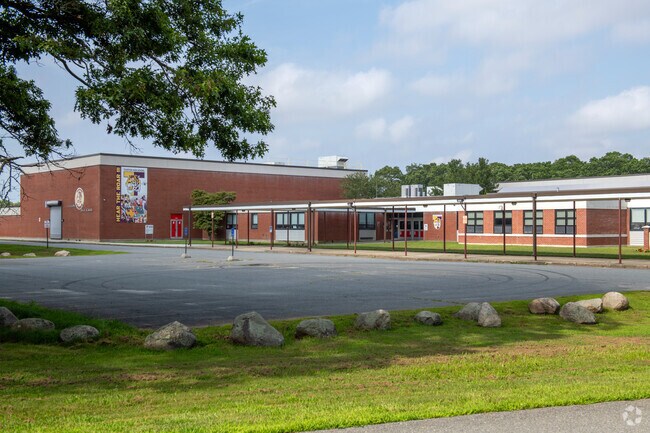 Tiverton High School in Tiverton has a 91% graduation rate and is ranked 17th in the state.
