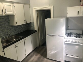 141 E Maple Ave Unit 2, Adrian, MI 49221