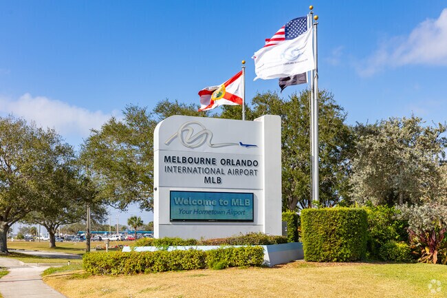 A major employer in Palm Bay is the Melbourne Orlando International Airport.