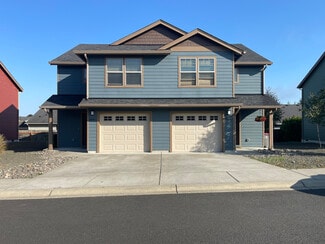 1009 SW Juniper Gdns Ln Unit A, Warrenton, OR 97146