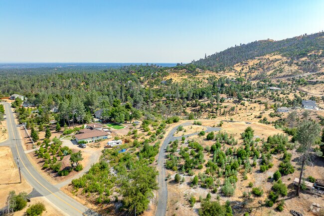 Large lots await custom built homes in Centerville.