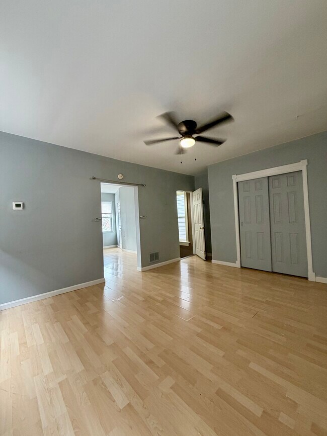 2736 S 59th St unit 2nd Floor, Saint Louis, MO 63139 - photo 6