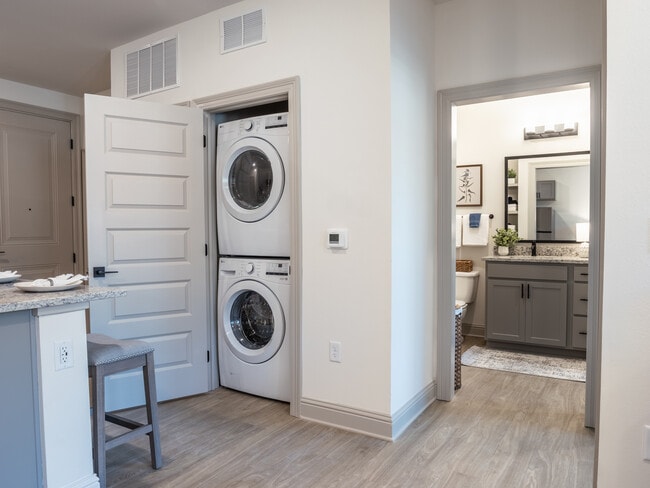 The Daysailer I: 1BR, 1BA- Kitchen