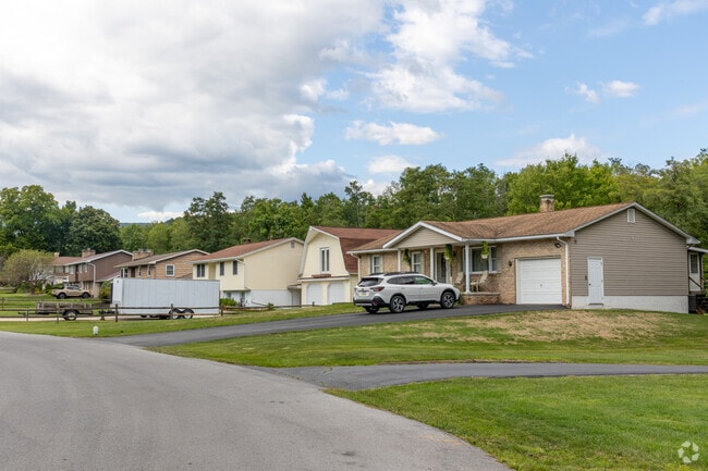 The streets in Foot of Ten are quiet and peaceful.