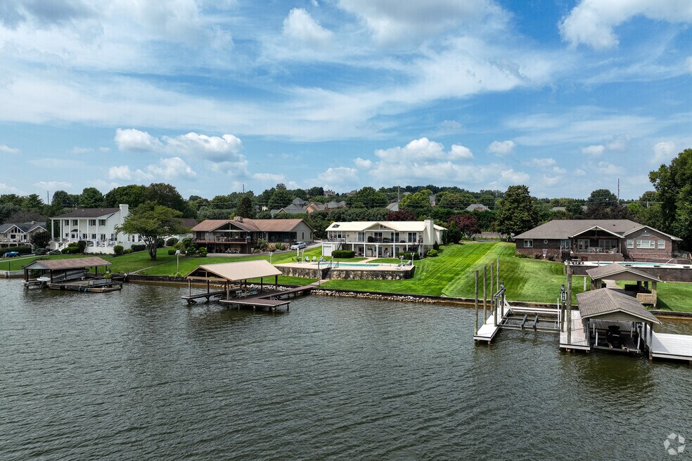 NH_Farragut_525346_040124_P2_AS_V1