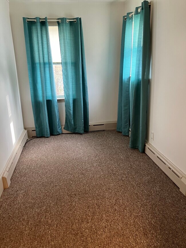 7 Park Ave, Claremont, NH 03743 - photo 5