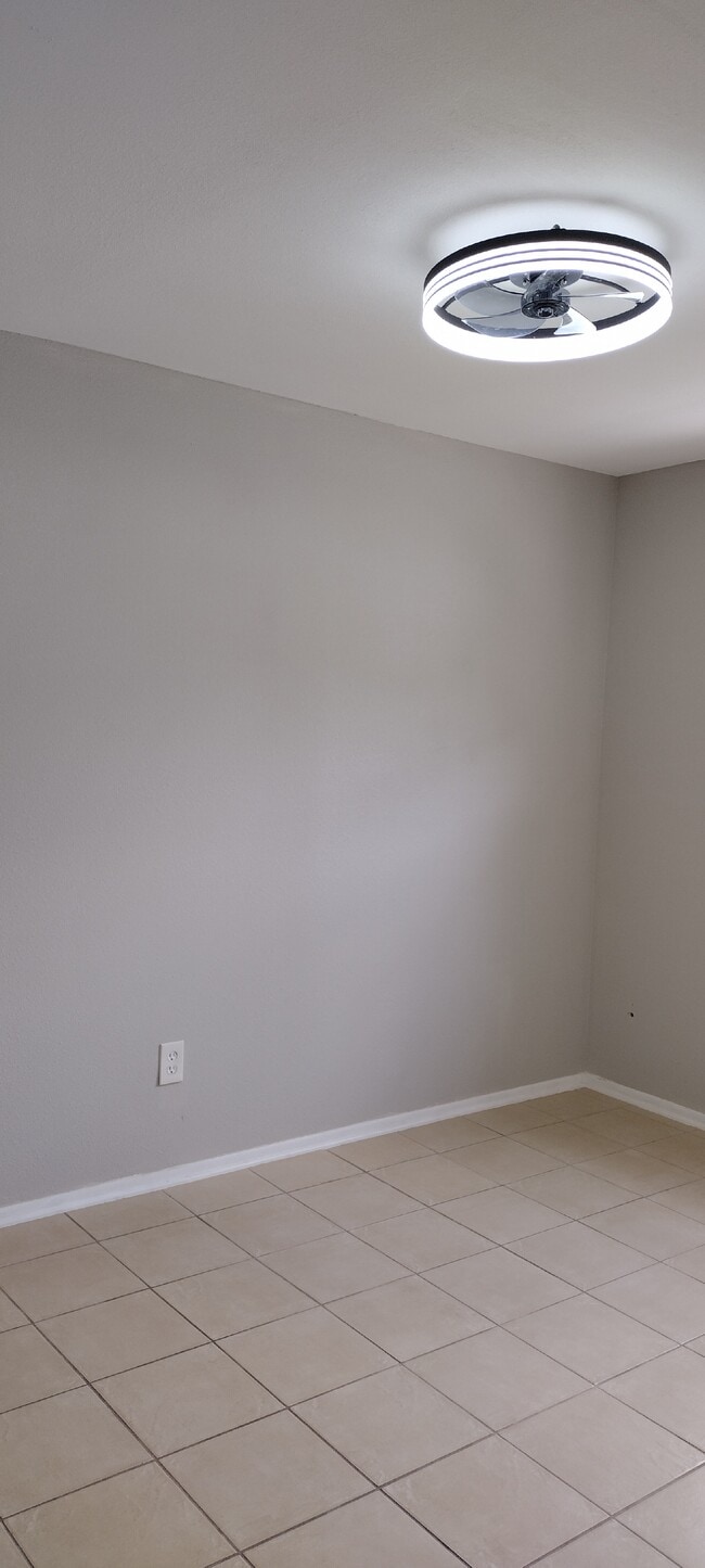 5301 E 18th Ave unit A, Tampa, FL 33619 - photo 6