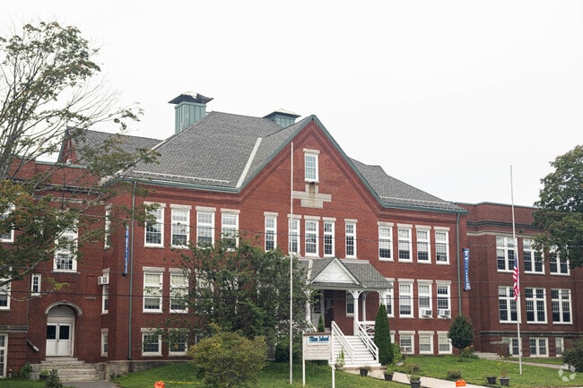 Tilton Elementary School is in the Mount Washington neighborhood of Haverhill Massachusetts.