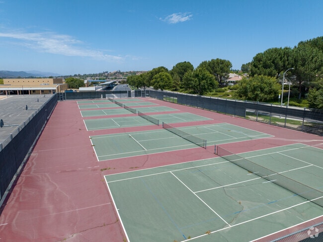 Erle Stanley Gardner Middle School also has large tennis courts on campus.