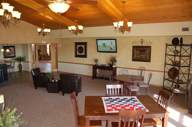 Water Dance Apartments, Shelbyville, IN 46176 - photo 3