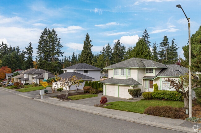This Lynnwood street is comprised of rows of two-story homes.