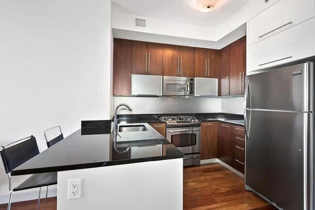 J Condominium unit 23E, Brooklyn, NY 11201 - photo 4