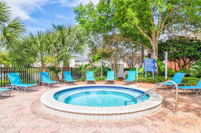 Chesapeake, Clearwater, FL 33763 - photo 5