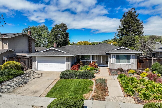 Ranch style homes are one of the main styles of architecture in Graystone.