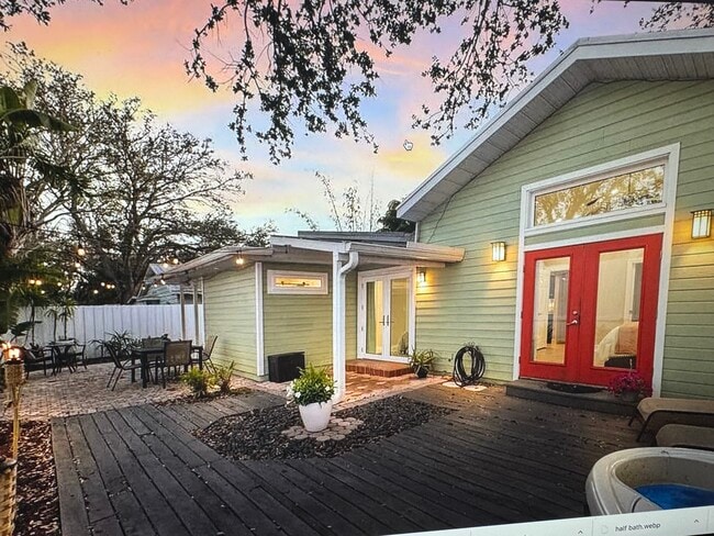 3521 Almeria Ave, Sarasota, FL 34239 - photo 3