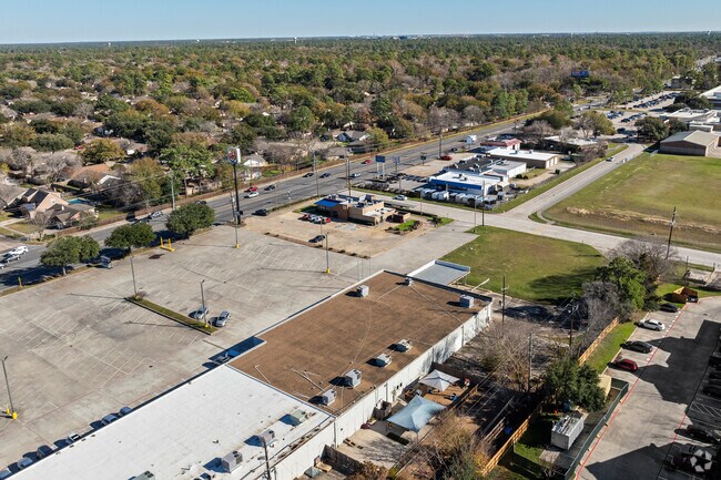 Cypresswood Montessori School unfolds through distinctive angles and visual narratives.