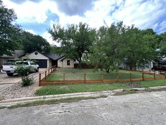 124 Oak River Dr, Cedar Creek, TX 78612