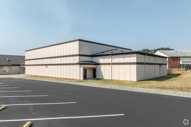 Azalea Middle School is a public middle school in Brookings OR.