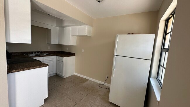 3840 Belmont St unit 2, Fort Myers, FL 33916 - photo 6