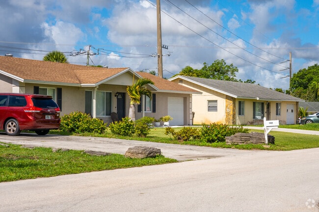 Row of smaller single family homes in Paul Mar.